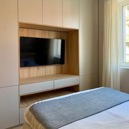 Apartman Cloud 9 Boutique By The Opera *