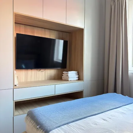 Cloud 9 Boutique By The Opera Apartment *