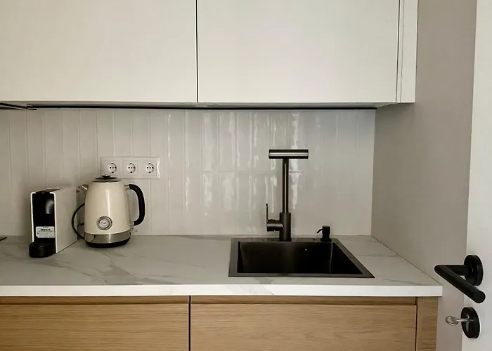 Cloud 9 Boutique By The Opera Apartman